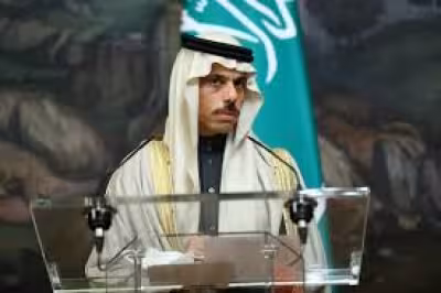Foreign Secretary: Last passengers leave hantavirus-hit MV Hondius