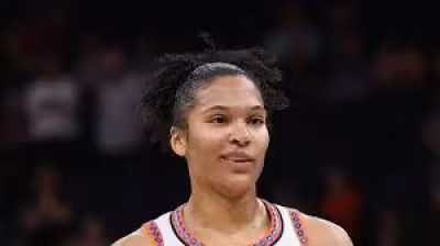 Minnesota Lynx open against Phoenix Mercury with Olivia Miles in focus