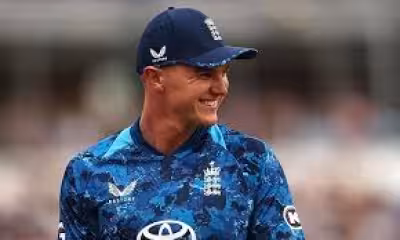Sonny Baker signs Hampshire extension after rapid rise in county cricket