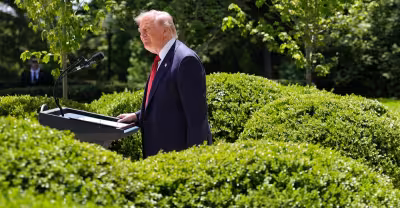 Trump Posts over two dozen attacks as Obama claims dominate spree